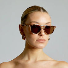 Load image into Gallery viewer, PARKER | Shady Lady Sunglasses - Tortoise
