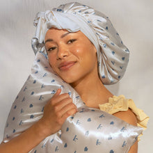 Load image into Gallery viewer, Standard Satin Pillowcase – Pearlized Cream &amp; Coastal Blue Print - The Boutique by Sour Apple Beauty Bar
