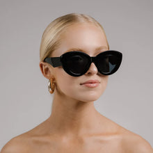 Load image into Gallery viewer, MEGAN | Shady Lady Sunglasses - Black
